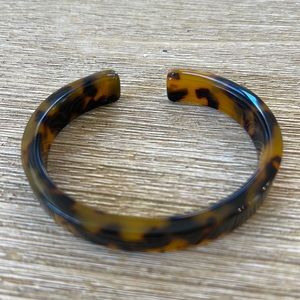 Brown tortoise bracelet